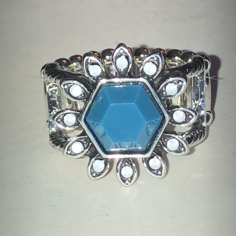 Silver Tone Blue Rhinestone Floral Sunburst Ring